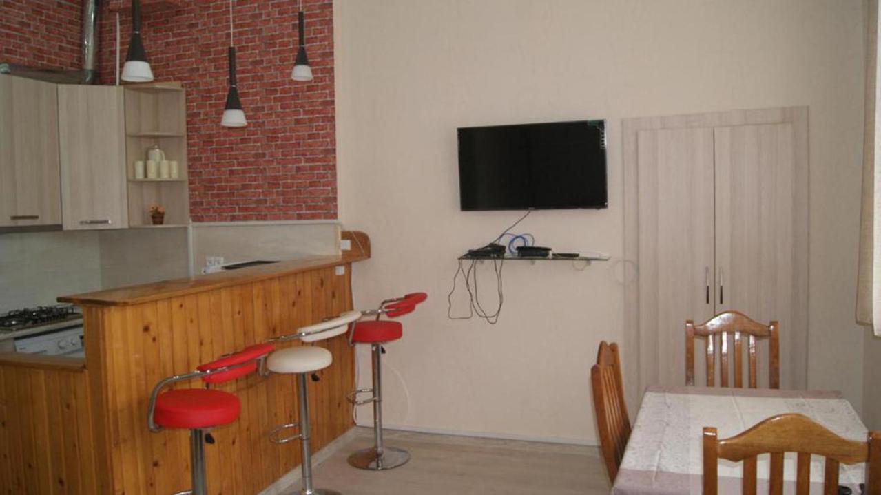 Modern Apartment Avlabari 第比利斯 外观 照片