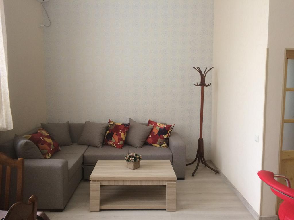 Modern Apartment Avlabari 第比利斯 外观 照片